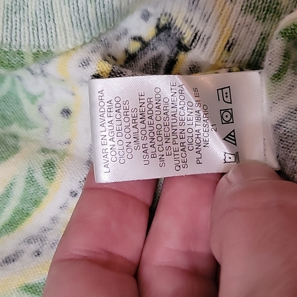 Designers Originals Paisley Design, V-Neck Cardigan, Size 2X - Picture 9 of 9